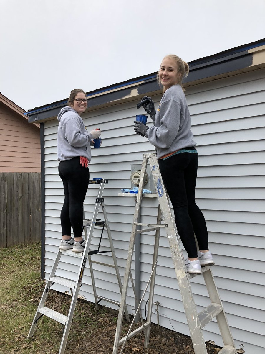 MAB_Houston2's tweet photo. We are humbled to have the opportunity to serve the Houston community through disaster relief efforts. We ❤️ our service site. https://t.co/BJ4PSZPWew