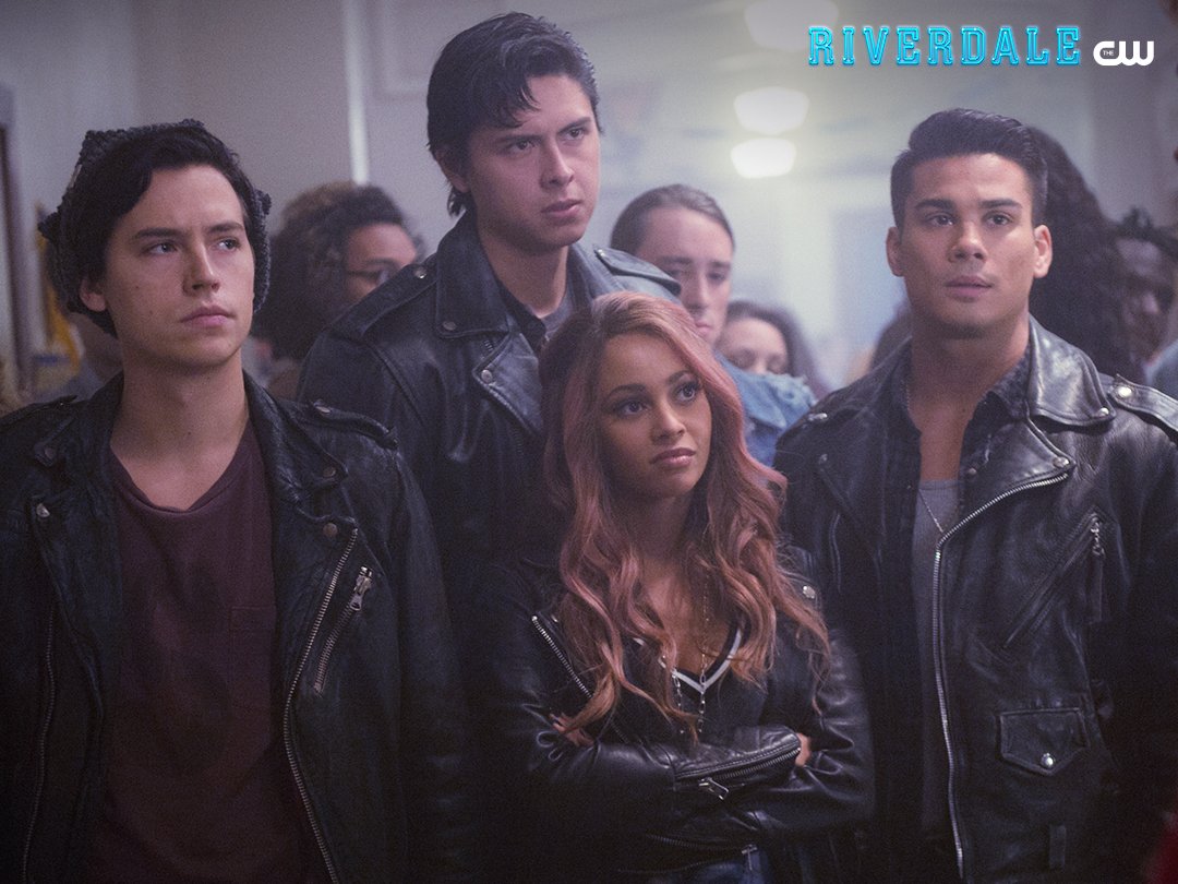 CW_Riverdale's tweet photo. Things go south pretty quickly when #Riverdale returns next Wednesday on The CW! Catch up: https://t.co/GzRMh0PP9p https://t.co/WoticivcwV
