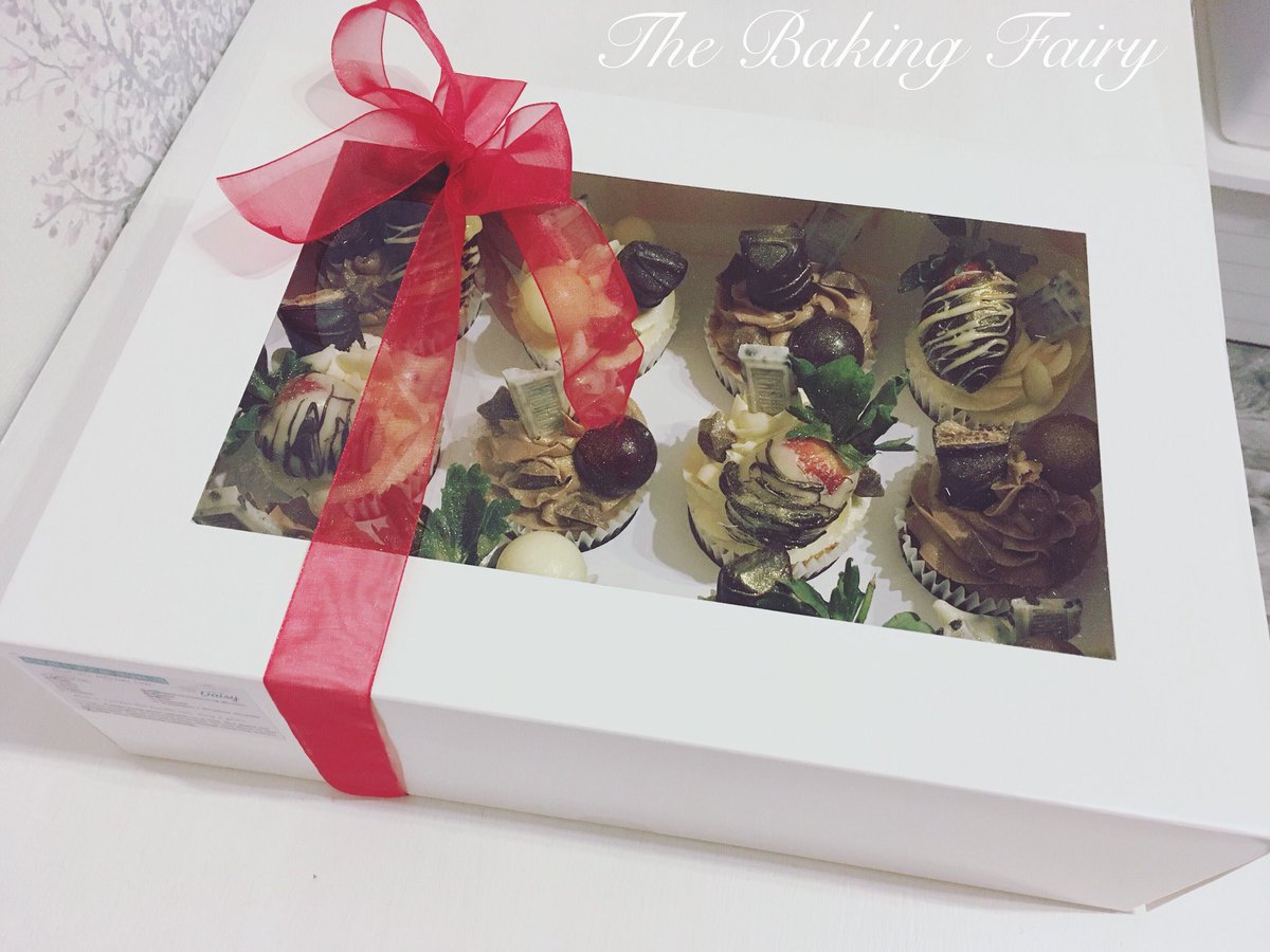 the_bakingfairy's tweet photo. A selection of cupcakes with luxurious chocolates and Belgian chocolate covered strawberries #cupcakes #dealkent https://t.co/eOmqCOxpQZ
