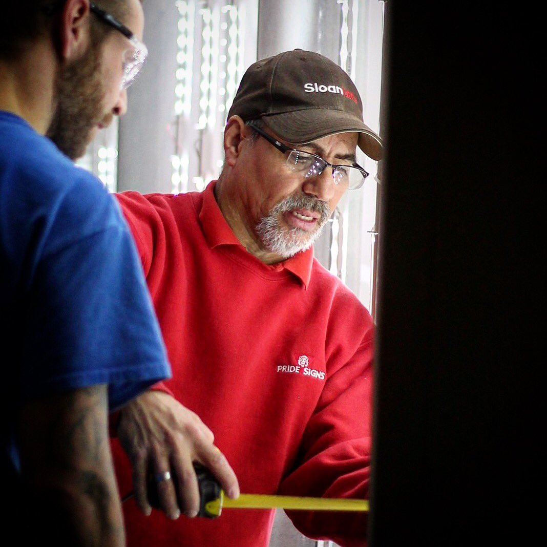 PrideSignsltd's tweet photo. Working together to create excellent signs for excellent clients 👬 @sloanled @pridesigns. •
•
•
#illuminatedsigns #signmaking #signmaker #signsbypridesigns #signs #signmanufacture #signmanufacturers #cbridge #kwawesome #illumination #ledillumination https://t.co/UuJSRezbXh