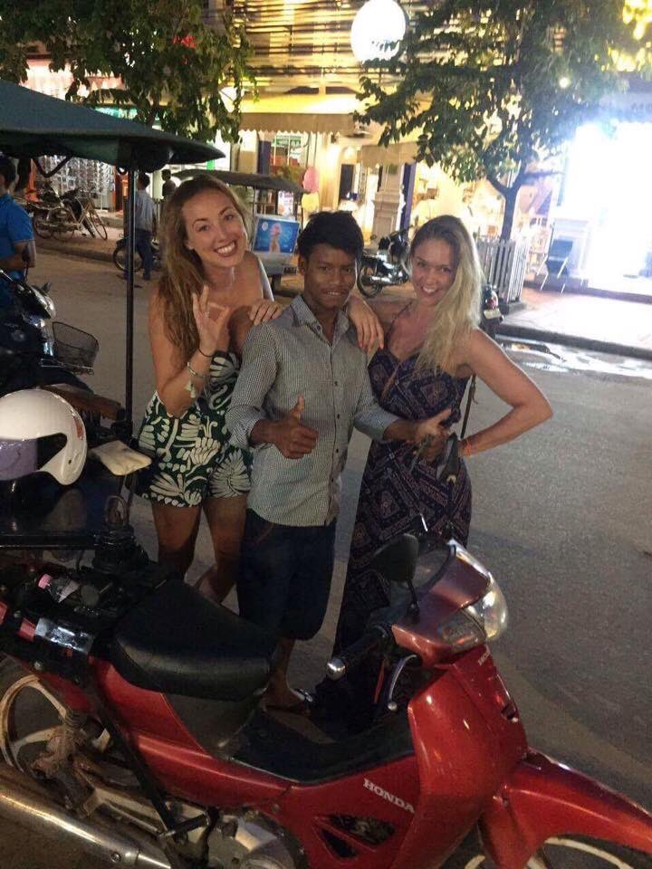 MBoleang's tweet photo. Hello all of my best friends 🙏

This is my transport traveling city pup street tour with my best friend/customer 
Lisa R'chek and Jennifer Hmann
I'm a friendly driver warm welcome to be a best driver for you 
F/b.angkor.bl.khmer
T/L.096 23 33 896
Email:Angkor.bl.khmer@gmail.com https://t.co/8lWebrLKIB
