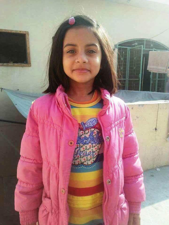 Yashi🇮🇳☆ on X: Such a beautiful girl she is 😢😢 hope the culprit rot in  hell and gets horrific death 😡😡 RIP little girl 😔❤ #JusticeForZainab   / X