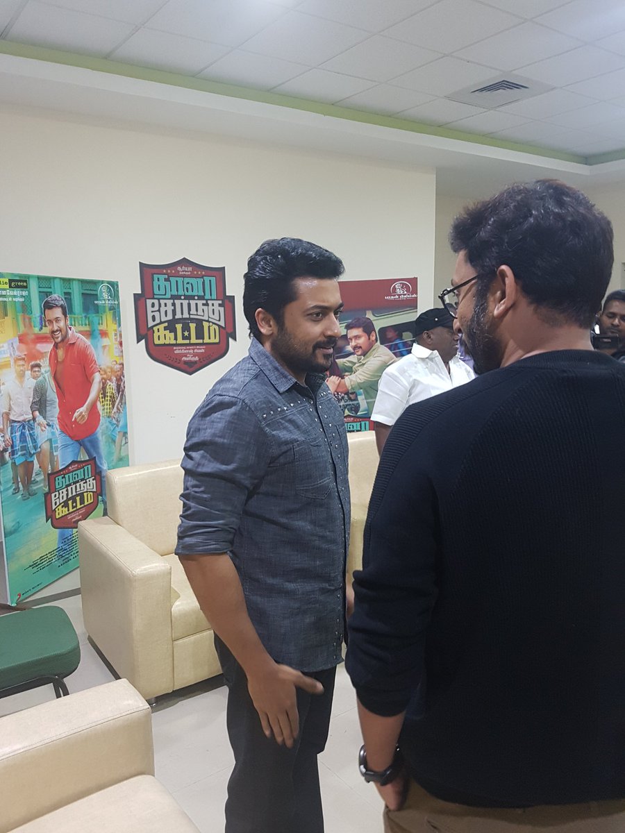 SunTV's tweet image. Actor @Suriya_offl at the Venue for the #TSKPreReleaseEvent 
#ThaanaaSerndhaKoottam 
#StayTuned #ComingSoon on #SunTV #PongalwithSunTV 
@RJ_Balaji