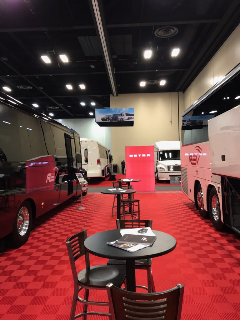 revgroupinc's tweet photo. Thank you to all who attended and stopped by the REV booth at #UMA (#UnitedMotorcoachAssociation) Motorcoach Expo. REV displayed our #WorldTrans E-Series, #Krystal KLX40 and also newly partnered #SETRA motorcoach. https://t.co/GEBkVbVePJ
