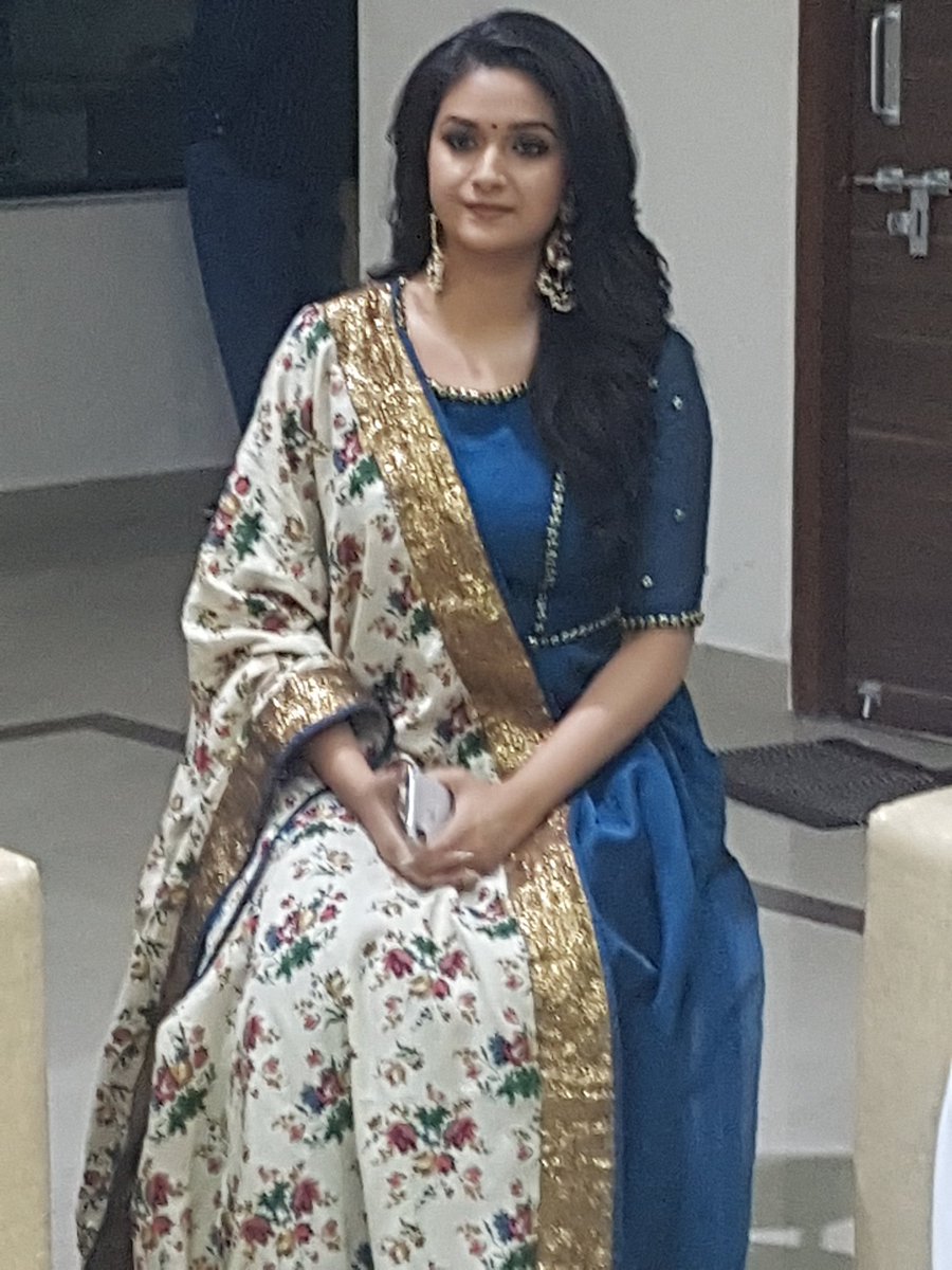 filmistreet's tweet image. . @KeerthyOfficial &amp;amp; @RJ_Balaji  At #TSKPreReleaseEvent  !