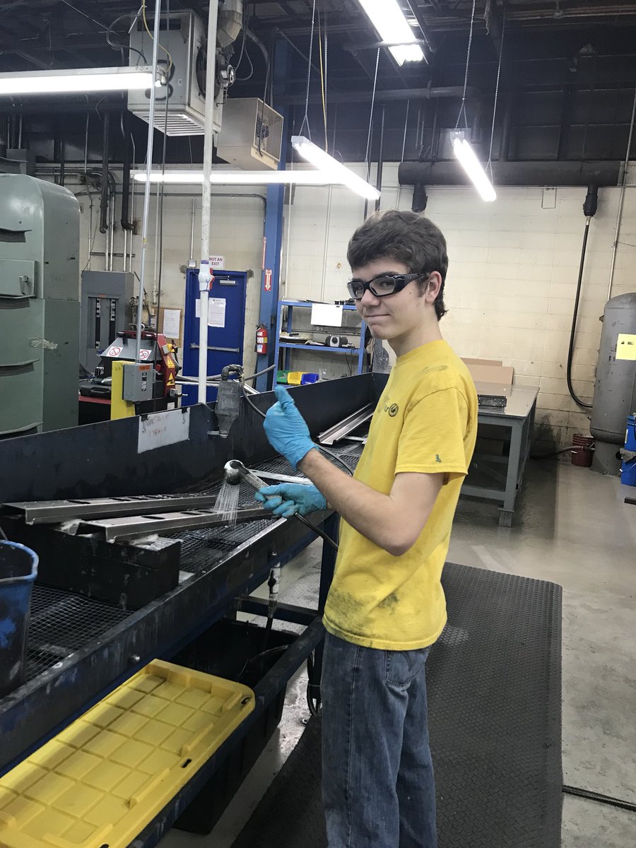 Barren County ATC student Ramie Wilkinson gives a thumbs up to apprenticeship!  Thanks <a href="/Spantech/">SpanTech LLC</a> and <a href="/KYLaborSec/">KY Labor Cabinet</a> for creating this pipeline to careers for students!