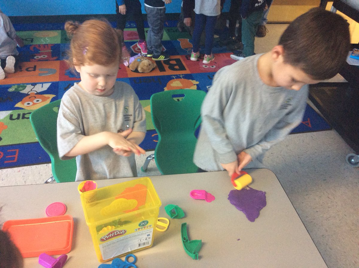CBAWestChester's tweet photo. #supersorting #mathematicianmaster #superstudent #superfriend #hoorayforclara @rgrosskett @jbkotler 🕶💃👍 https://t.co/jax4PwI3NB