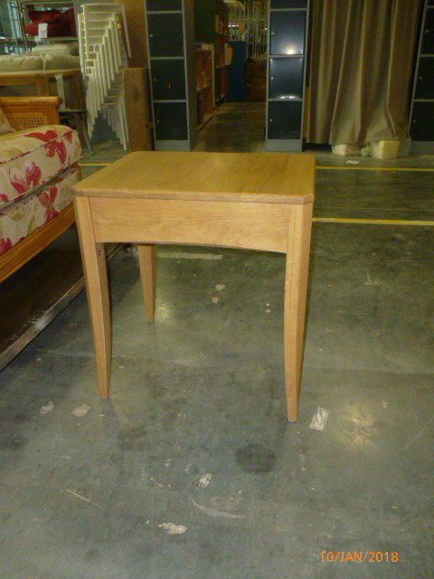 ercol artisan lamp table
