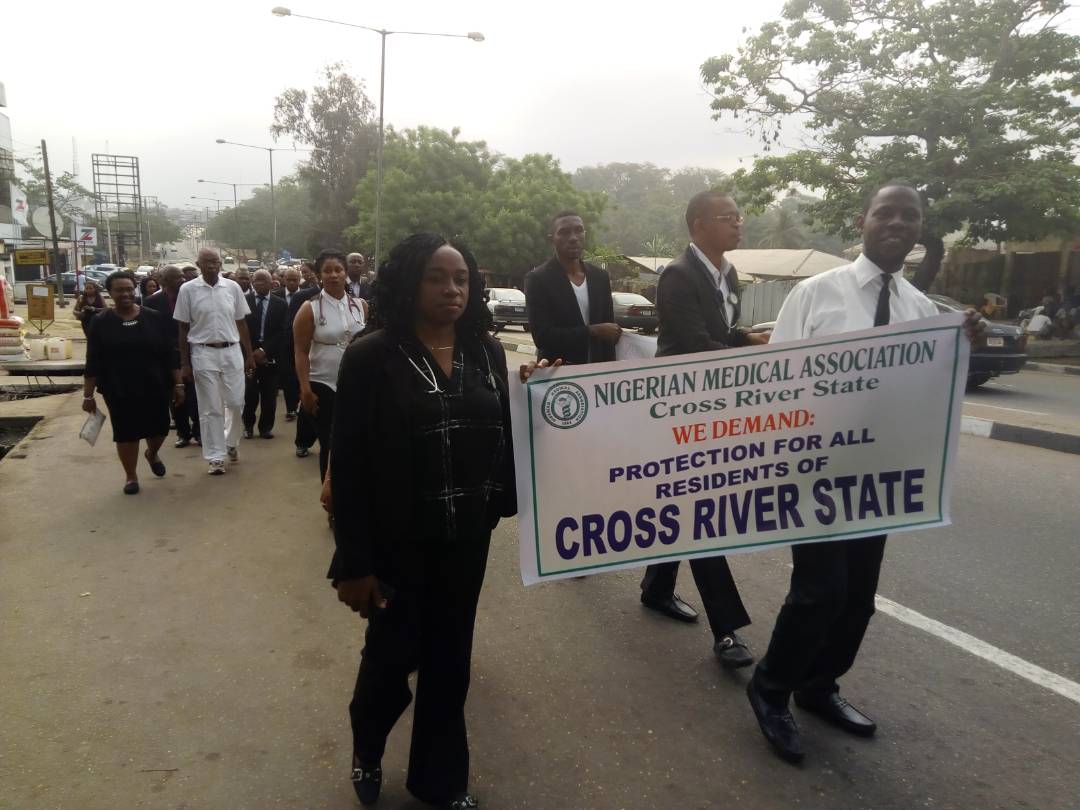 andrewmkpanam's tweet photo. #Doctors in #CrossRiverState are not safe any more. #Kidnapping and #ArmedAttacks on the rise. Please RT till the Government acts. #SOS #SafeCrossRiver https://t.co/ULDlr7kouF