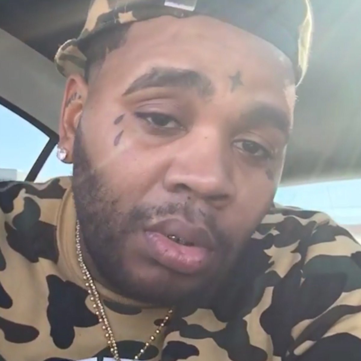 WORLDSTAR's tweet photo. According to reports, Kevin Gates has been released from prison! Welcome Home! 🙏💯 @IAmKevinGates https://t.co/Ir8DN6lQkp