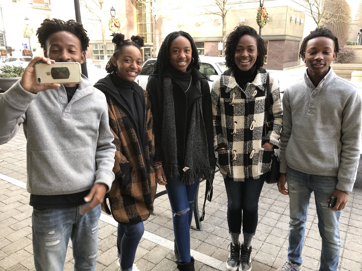 AnthonyABC11's tweet photo. Get ready for the ultimate #FacebookLive ! This family’s among the finalists for the coolest job in the world. Watch at my page,Anthony Wilson WTVD! #abc11 https://t.co/TlSPC4Nto8