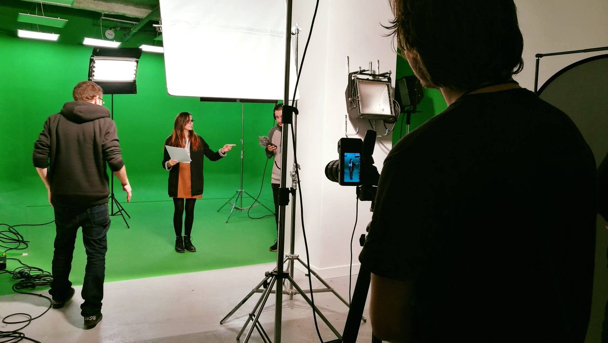 isartdigital's tweet photo. 🎥 CINEMA WEEK 🎥
Plus que 2 jours avant la livraison des courts-métrages :)
Les étudiants sont dans la phase de production depuis hier.
On leur souhaite bon courage pour la dernière ligne droite ! 😉 #CW18 #Cinema #FX3D #SoundDesign https://t.co/0unb8HHOCk