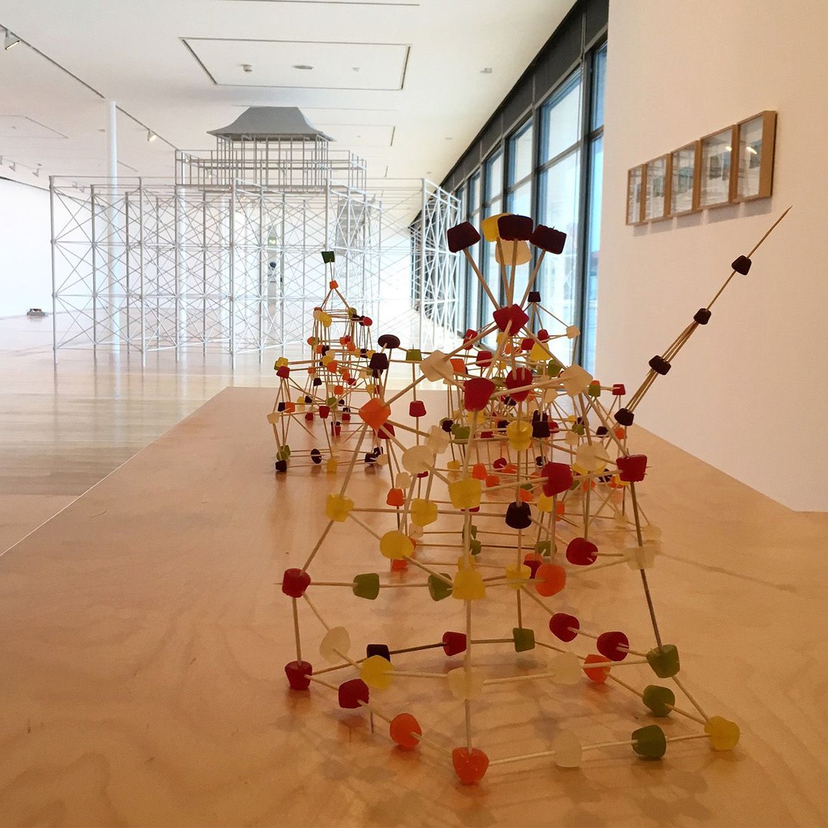 dlwp's tweet photo. Join us on Saturday 27 January for #EdibleEngineering! Drop-in to build sweet structures with chocolate and candies. Led by @Hastings_Pier Charity Learning &amp; Education Team. 11am – 3pm, £2 on the door. Suitable for all ages. #family #fun #creative #bexhill https://t.co/3TdevEuA4M