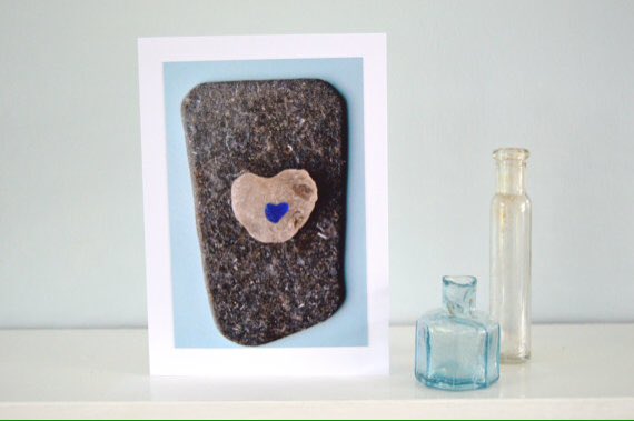 SeaBreezeHM's tweet photo. My sea glass heart cards would be perfect for Valentine's Day and there's 15% off in my Etsy shop #craftbuzz #HandmadeHour #ValentinesDay2018 #seaglass #beachfinds #beachcombing #valentinescard #heartcard #handmade #etsyshop https://t.co/kjDdkz2FhM