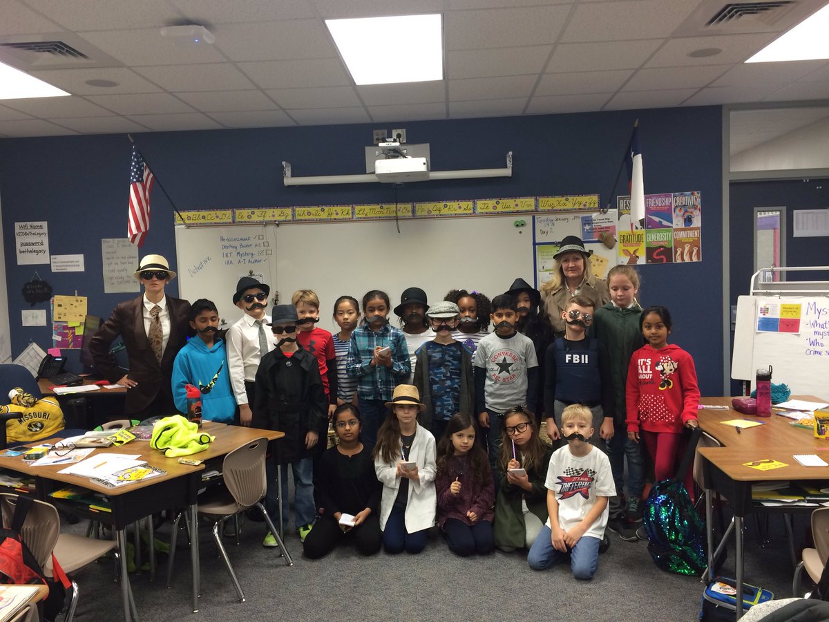 lisactuttle's tweet photo. Mystery Unit Adventures. #partnersincrime #kdepride #BeTheLegacy #booksarebook https://t.co/yb3nvUysoM
