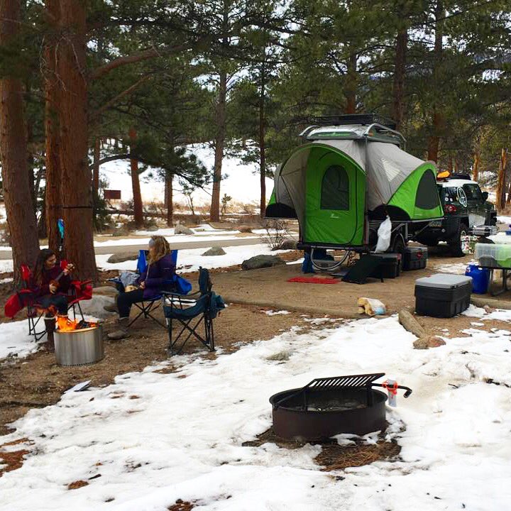 SylvanSport's tweet photo. The Nelson family ringing in the #NewYear at #RMNP. #optoutside #HappyGOing #SylvanSport #FreedomToGO https://t.co/JOioIbuneB