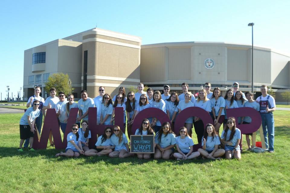 AggieNetwork's tweet photo. The Fightin' Texas #Aggie @TAMUClassof2017 recently endowed an #AggieRing scholarship for its Class gift, providing Rings for generations of Aggies to come: https://t.co/6ZQT3ZFEZZ #AggieSpirit https://t.co/OGnCV3aVtr