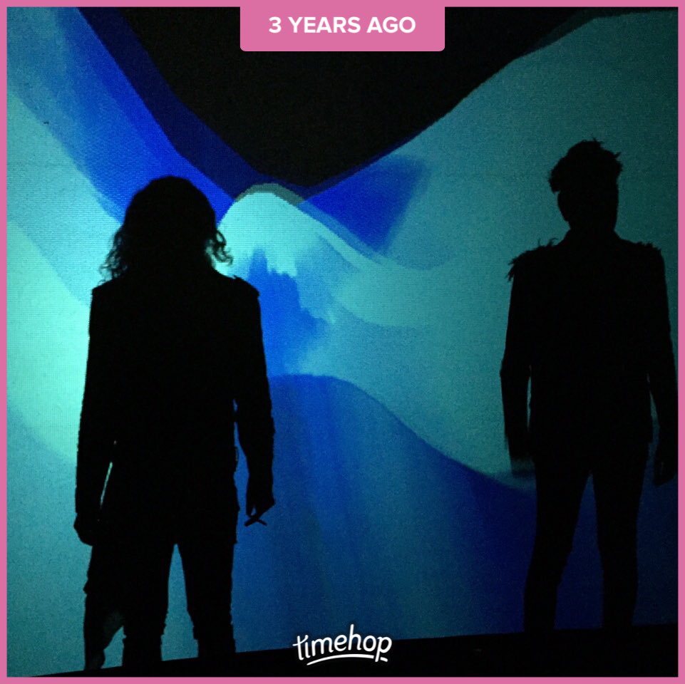 KillTheTV2's tweet image. #BackProjection para el video de #PicturesOnTheRun #FelizMiercoles