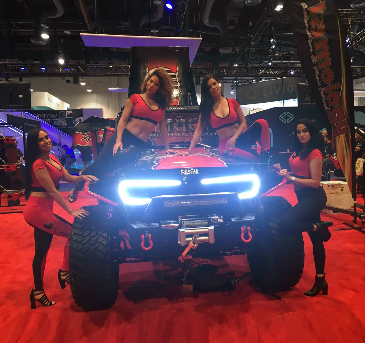 OracleLights's tweet photo. The Oracle Lighting Vectorβ’ Grill is lighting up the @OrionCarAudio booth here in Las Vegas! If you are attending #CES2018 be sure to stop by Booth #3615 in the North Hall. #ces #vectorgrill #oraclelights #wrangler #jeeplife https://t.co/K7G1MlDO5f