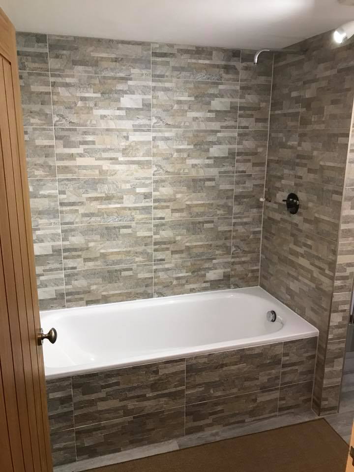 SalisburyTile's tweet image. Porcelain slate slip look alike. Nice little Italian Porcelain from stock.#tiles #porcelain #bathroom #Wessex #salisbury