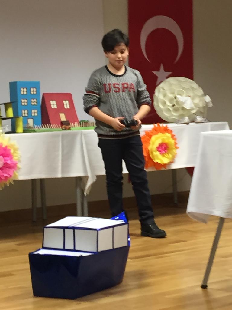 İngilizce "Event day" etkinliklerimiz tüm hızıyla devam ediyor.<a href="/AliRizaLule/">Ali Rıza Lüle</a> <a href="/OymanMahmut/">Mahmut Oyman</a> <a href="/salhakbay/">Salih Akbay</a> <a href="/nazli10er/">Nazlı Sert</a> <a href="/RaufAkan/">Rauf Akan</a> @SanemBH <a href="/ece_hamret/">Ece HAMRET</a>