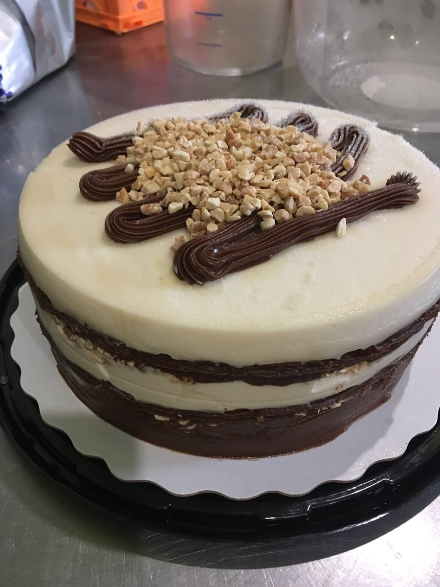 GojisStellarton's tweet photo. Do you love our goCakes?! You can get one for free! Retweet and comment on this post, we will draw tomorrow for the winner and there’s 2 chances to win! https://t.co/fOFb8kAenD