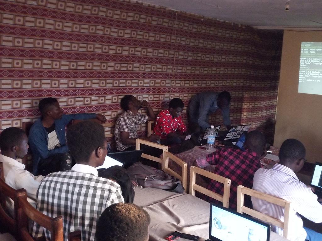 python_show's tweet image. Quelques techniques avancées en python avec @nejos97 #techlake #python #pythonshow