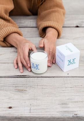 Une bougie #minois qui sent tellement bon et qui est fabriqué en France , on adore ! 😍
buff.ly/2kXme6q