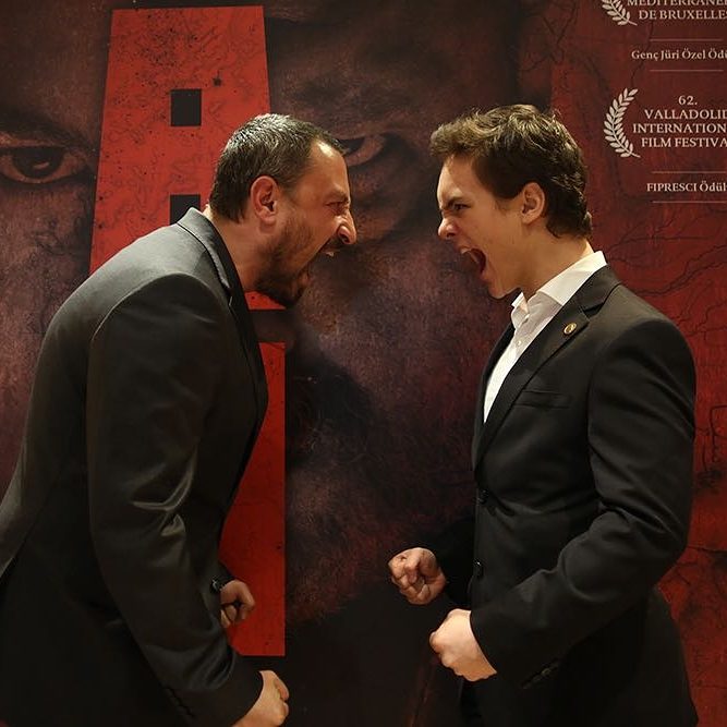 DahaFilm's tweet photo. Onur Saylak’ın yönetmenliğini yaptığı DAHA filminin galası geçtiğimiz akşam gerçekleşti. 12 Ocak Cuma günü gösterime girecek film, galaya gelen seçkin konukların büyük beğenisini topladı. https://t.co/Aj3jkMmral