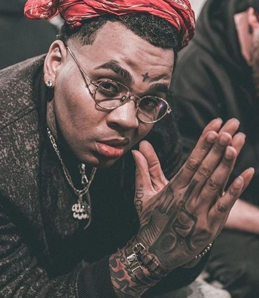 Power1051's tweet photo. Welcome home 🙏🏾  @iamkevingates has been released from prison after serving 9 months of a 30-month sentence: https://t.co/pQsFENP5xQ https://t.co/CgAAf51pWw