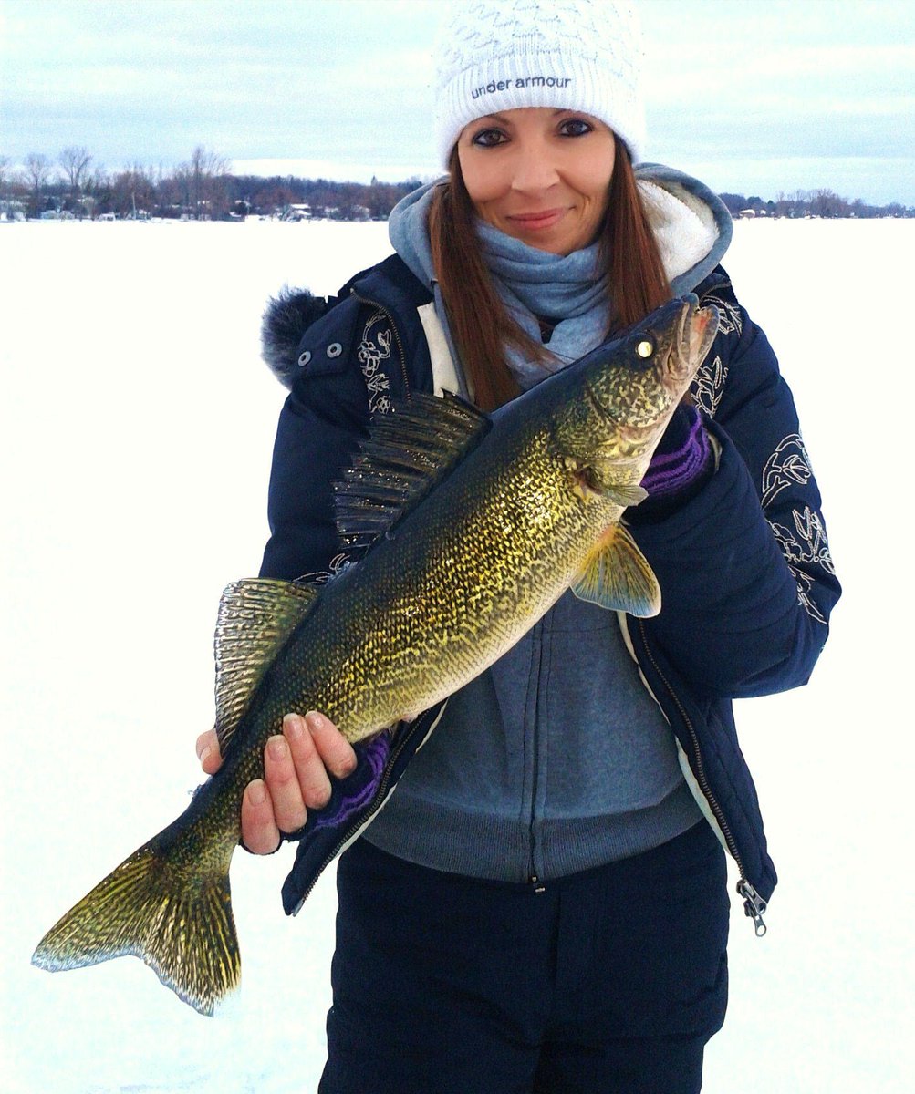 KristaFishes613's tweet photo. Us Canadians sure do love taking home the gold!😍🇨🇦🎣@WeKeepYouFishin #PredatorRods #GirlsWhoFish #WeKeepYouFishing #Humminbird #Ice45 #BayOfQuinte #BOQ #Walleye #QuinteGold #GreatCanadianFemaleAnglers https://t.co/cU7GK7LOfA