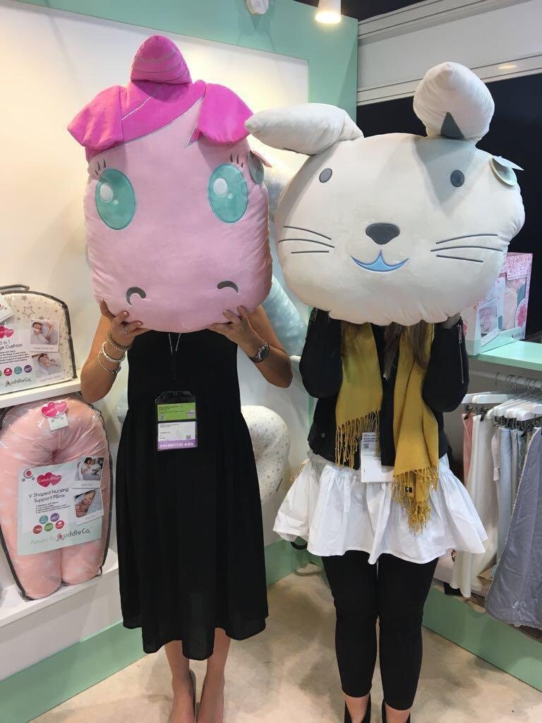 CuddleCoUK's tweet image. The #CuddleCo team are working very hard at the Hong Kong Baby Products Fair! 😁😁 @hktdc #hongkong #babyproducts #tradeshow