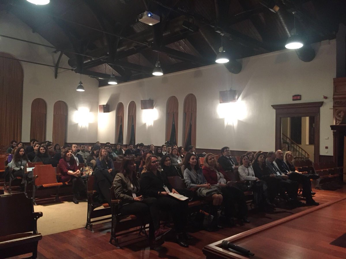 Sosyal girişimci gençlerimiz için desteklediğimiz <a href="/SoGiP_BRM/">SOGİP</a> projemizin kapanış toplantısındayız. <a href="/BrmDernek/">Boğaziçi Üniversitesi İş İnsanlar Derneği (BRM)</a>’in yürüttüğü projeyle üniversite öğrencileri toplumsal fayda yaratacak projeler geliştirdi. Networking Etkinlikleri ile profesyonellerle tanıştı. #İSTKA