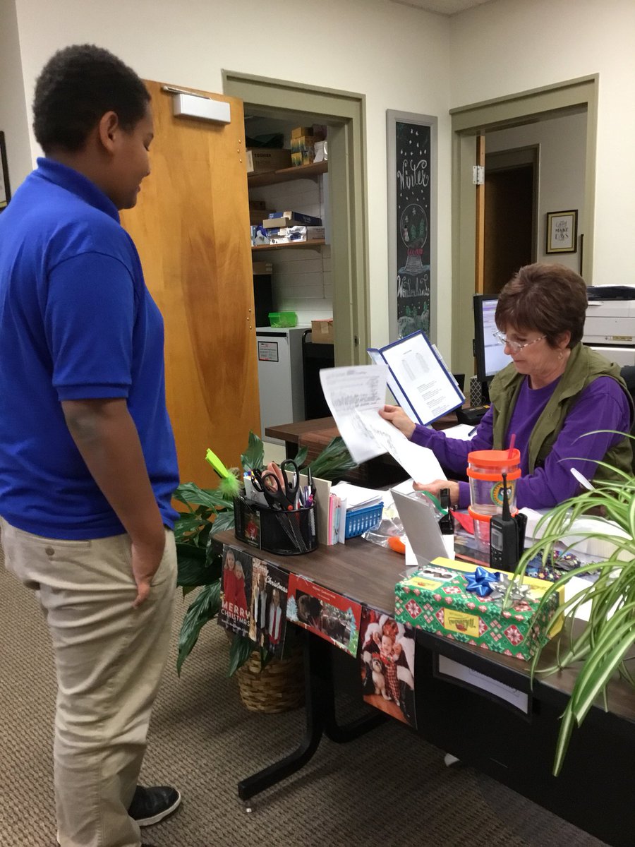 aigcollins's tweet photo. When a 5th Grade teacher enlists office personnel to help with a math project. #gobeyondwithLES #rssaig @BrookeZehmer @techlandis https://t.co/AzkpEuPM4e