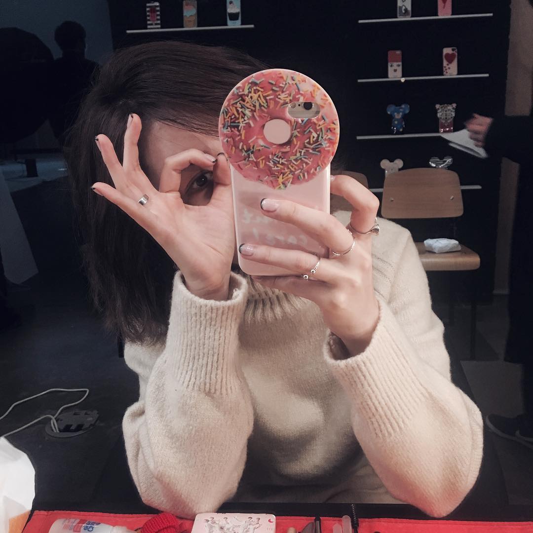 Hello_Venus_BR's tweet photo. #HELLOVENUS #ALICE INST: '1월호에서만나여💛 #송주희 #앨리스 #KWAVE #케이웨이브 #kwaveu #소원을말해봐' https://t.co/obxoBAhpzi