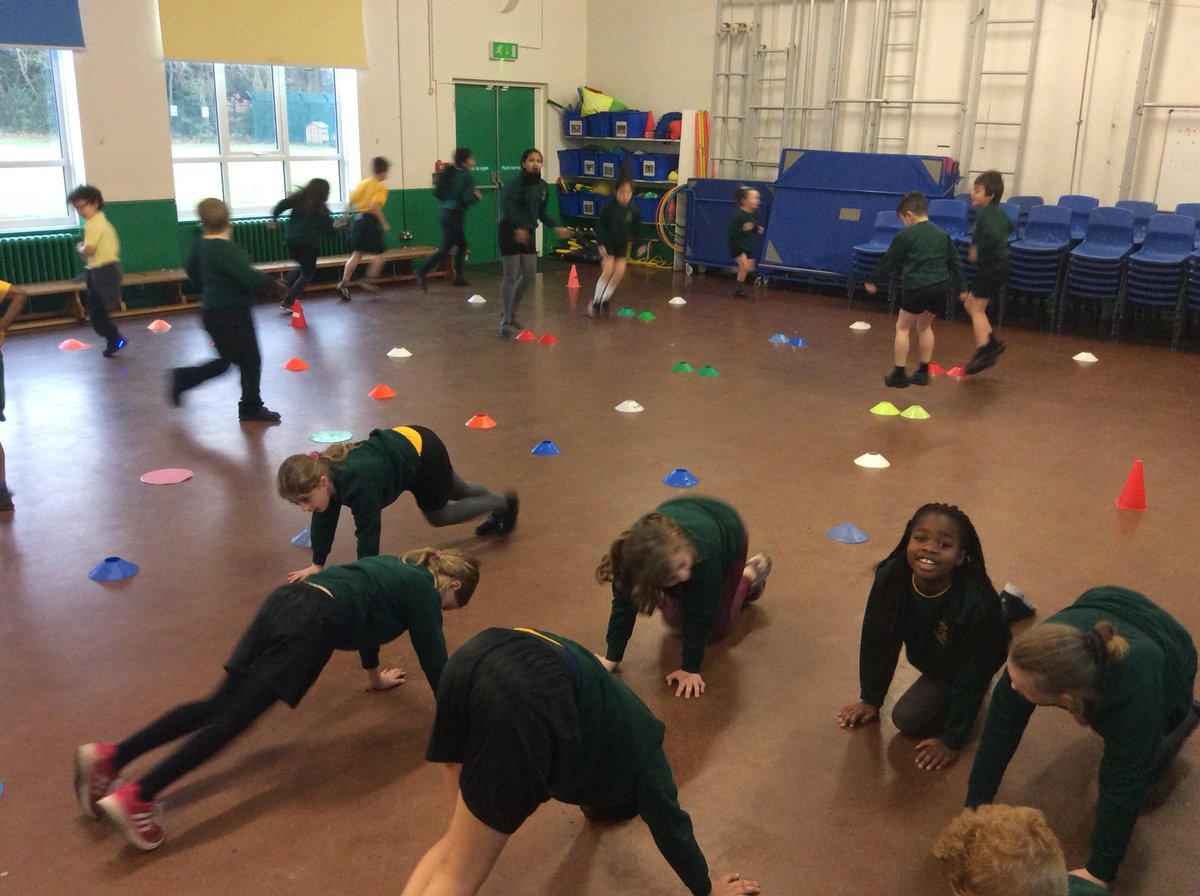 firsprimarysale's tweet photo. #Year4SC #Year4KH We tested our stamina in PE today by completing a stamina based circuit. #HealthRelatedFitness #ActiveFirs @PEandSportsHub https://t.co/VEjeTF5MZi