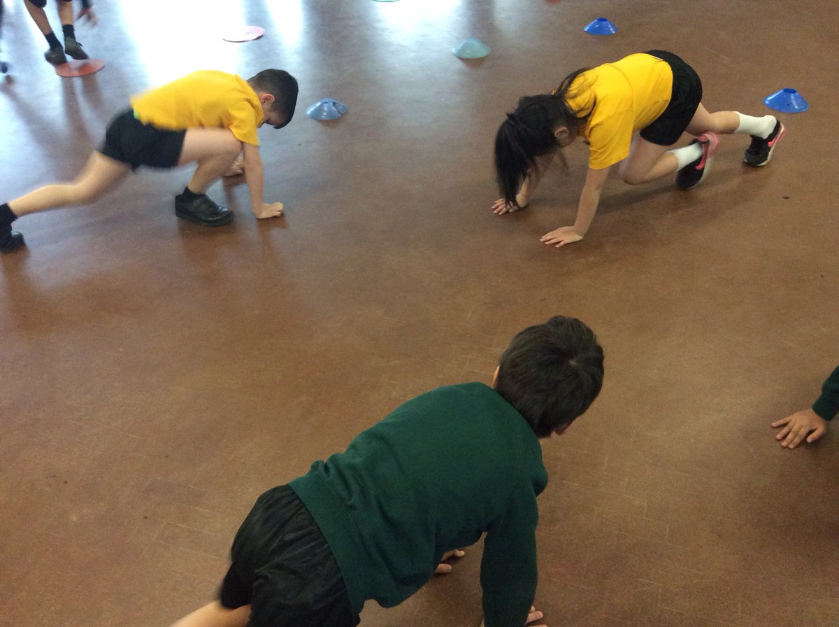 firsprimarysale's tweet photo. #Year4SC #Year4KH We tested our stamina in PE today by completing a stamina based circuit. #HealthRelatedFitness #ActiveFirs @PEandSportsHub https://t.co/VEjeTF5MZi