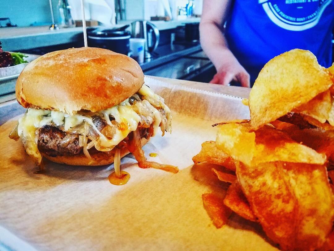 bluetopchamblee's tweet photo. Bison Meat Loaf Sandwich 🙌🙌🙌 #bluetopchamblee https://t.co/B2doZL9Nqx
