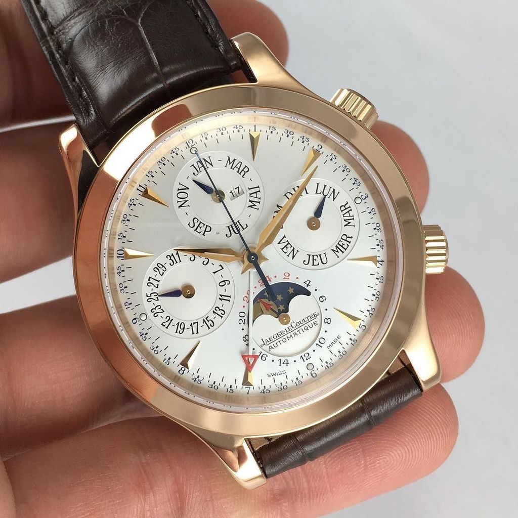 Jaeger-LeCoultre Grande Memovox Perpetual Calendar, full set #jaegerlecoultre #memovox #complicatedwatches #pinkgold #fullset #moonphase #perpetualcalendar #watchoftheday #watchforsale