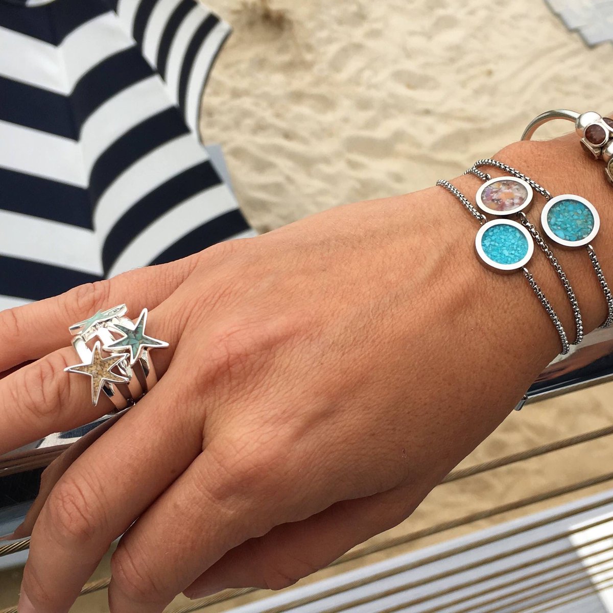 beachlovewilm's tweet photo. How gorge are the new travel stack #bracelets from @dunejewelry?!! Let us know if we can order you one or three!🤣You choose the #sand and/or #elements!!🌊☀️💙 #wrightsvillebeachnc sand and #lapis in stock now in @BlueMoonShops! #beachlove #beachloveboutique #dunejewelry https://t.co/a8lHNuNcgQ