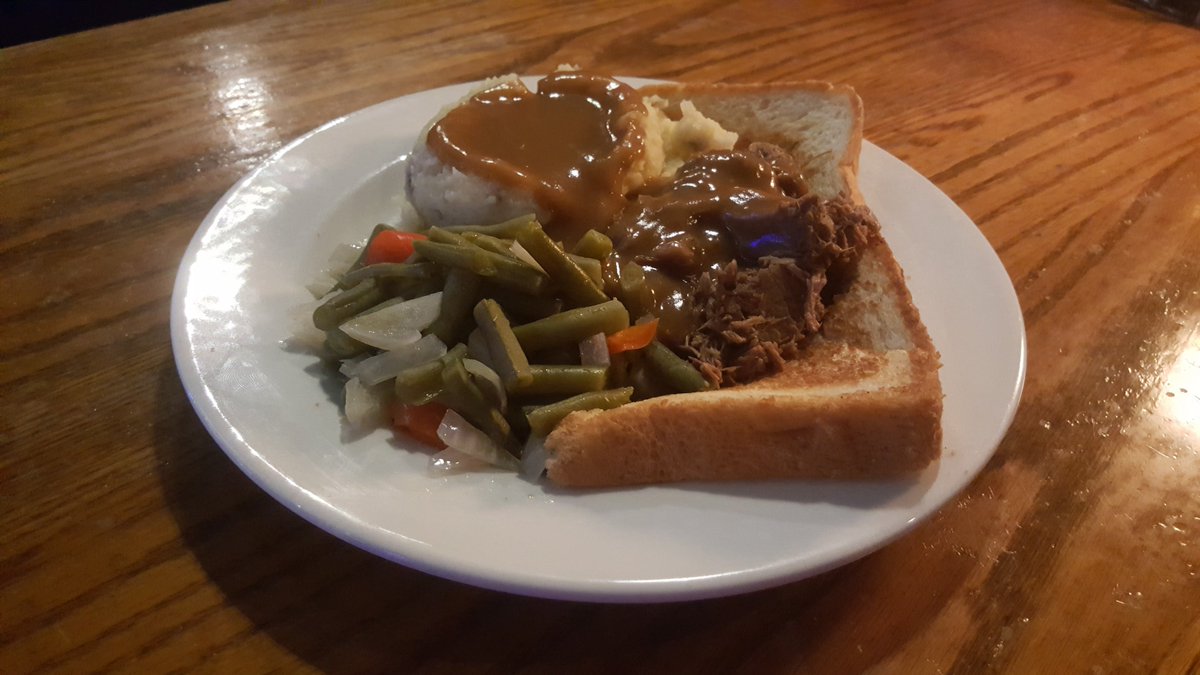 SetEmUpJacks's tweet image. We slow roast the beef overnight to be able to serve this awesome "sandwich" every Wednesday! Open Faced Hot Beef $7.99 while they last. Freestate Pints are $3 all day too! #headeast @FreeStateBeer