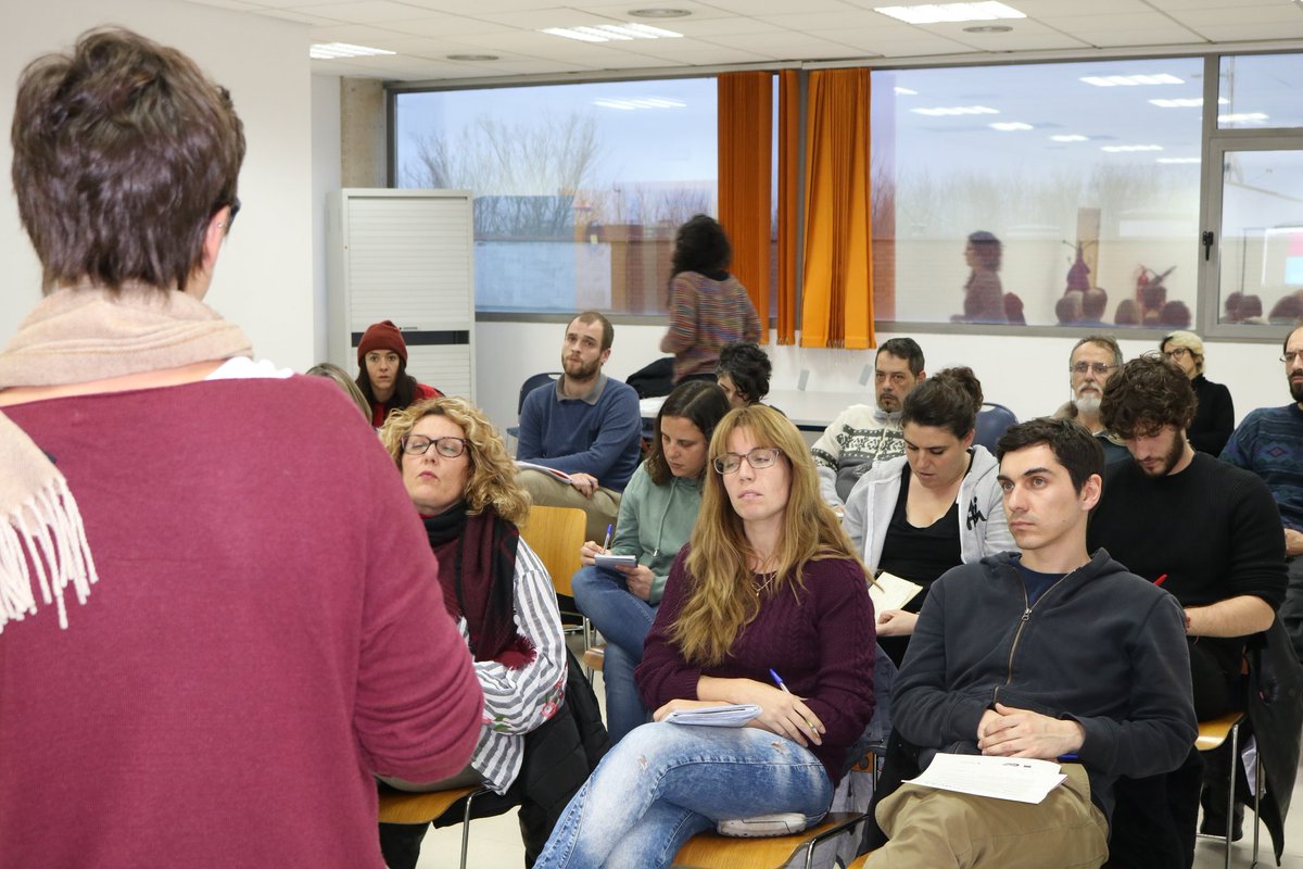impulsa_coop's tweet photo. Nuestra primer presentación en @MARES_Madrid. https://t.co/z2OANtOAzd