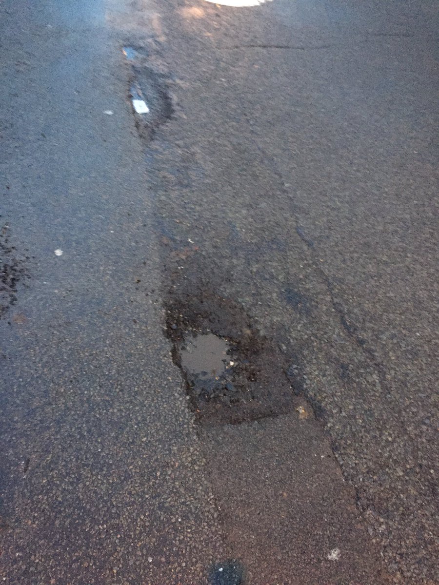 gardensinboots's tweet photo. Door knocking today in Anderton Park Road, Moseley. Residents all mentioned the poor condition of the street surface. Added to growing list of case work . #gettingthingsdoneinmoseley #libdems https://t.co/dMkZ2EKObl