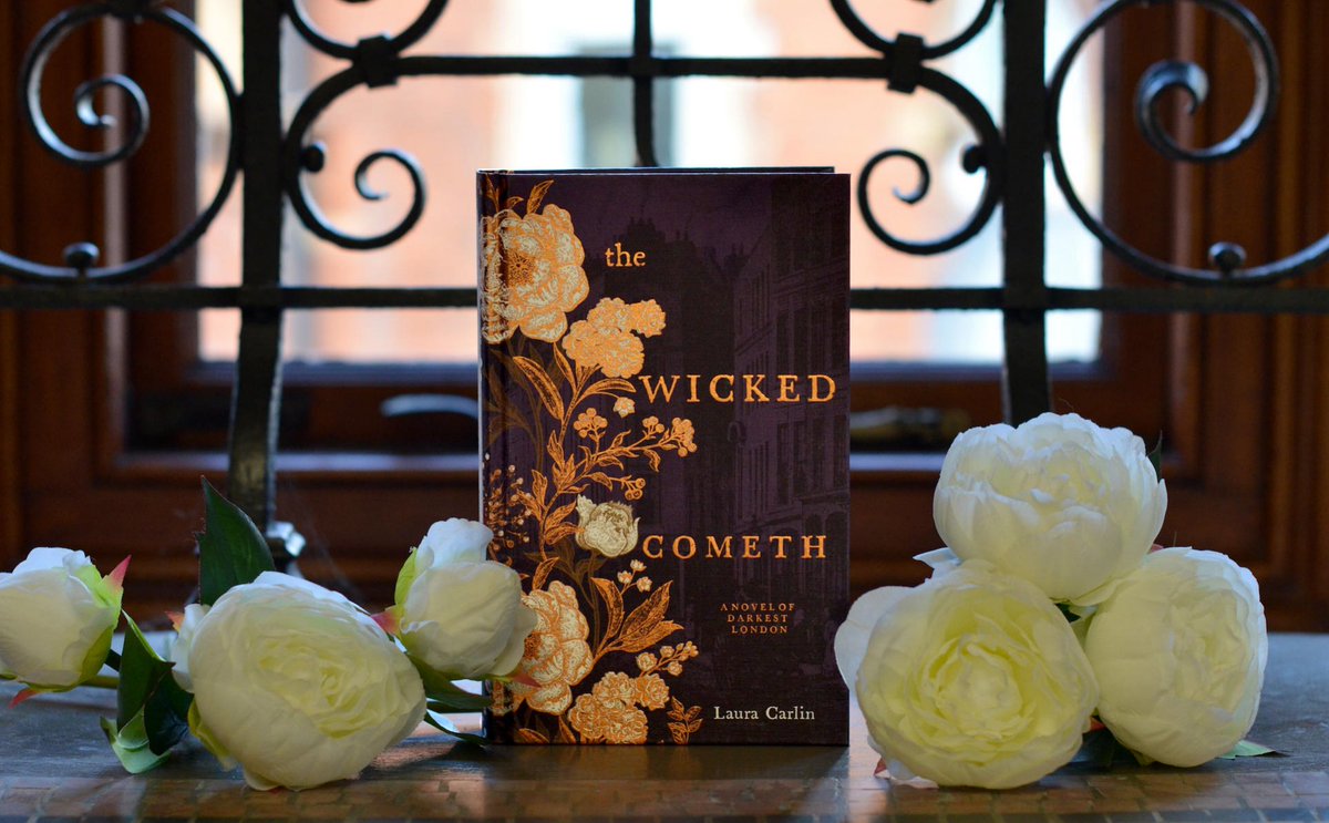 HodderBooks's tweet photo. Early copies of #TheWickedCometh have arrived, and @HodderArt have well and truly outdone themselves. It looks *even* better in person! https://t.co/UmAlwKn19t