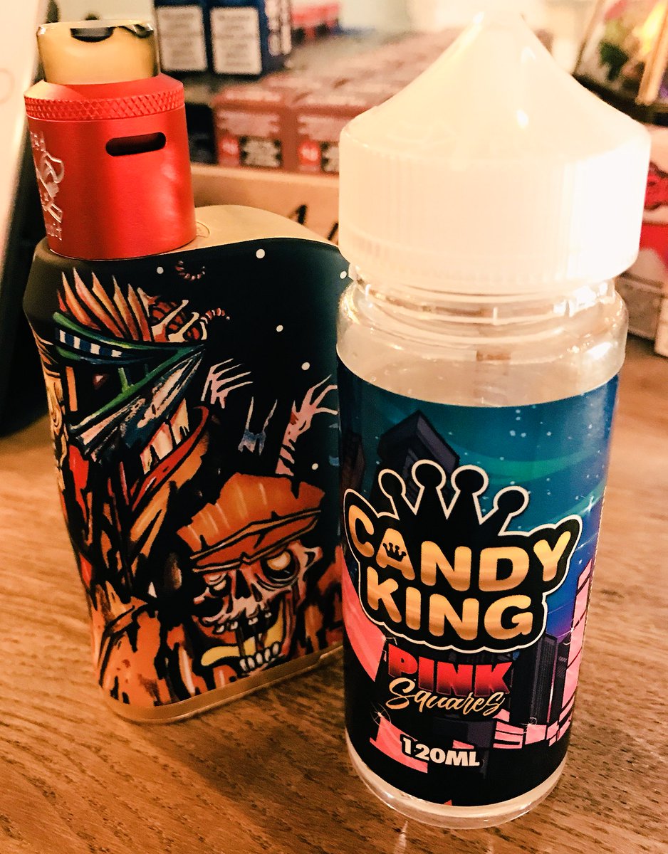 Best set up in ages. Sublime candyking pink squares #officialhellvape dead rabbit chucking out #flavour