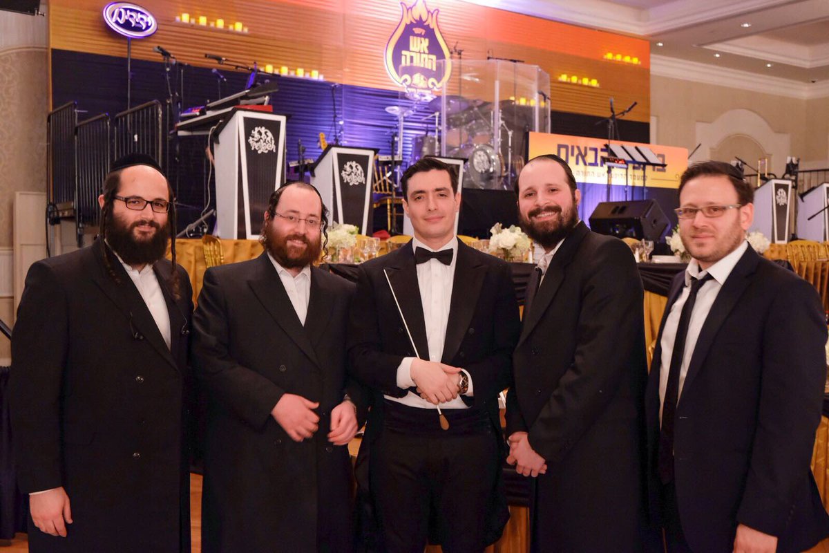 Freilach Band (@thefreilachband) on Twitter photo ๐ Ateres Golda
๐ด Mir Yeshiva Dinner
๐ผ <a href="/TheFreilachBand/">Freilach Band</a>
๐<a href="/LevyFalkowitz/">Levy Falkowitz</a>
๐ค #ShulemBrodt
๐ฉ #YoeiliDikman
๐ถ <a href="/YedidimChoir/">Yedidim Choir</a> ๐ Ateres Golda
๐ด Mir Yeshiva Dinner
๐ผ <a href="/TheFreilachBand/">Freilach Band</a>
๐<a href="/LevyFalkowitz/">Levy Falkowitz</a>
๐ค #ShulemBrodt
๐ฉ #YoeiliDikman
๐ถ <a href="/YedidimChoir/">Yedidim Choir</a>