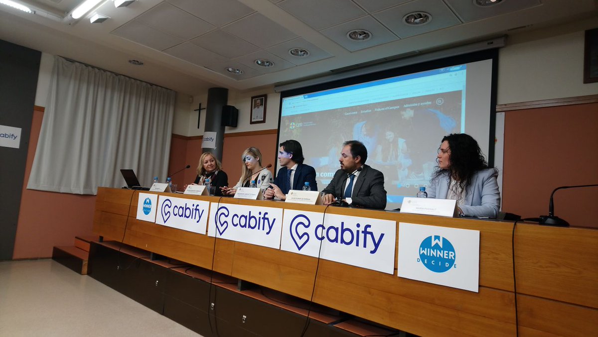 Hoy, en el CEUde Valencia, <a href="/milabenito/">mila benito</a> compartiendo c/ <a href="/cabify_espana/">Cabify España</a> el briefing del #WinnerDecide, seminario donde los alumnos presentan sus propuestas de comunicación a las marcas