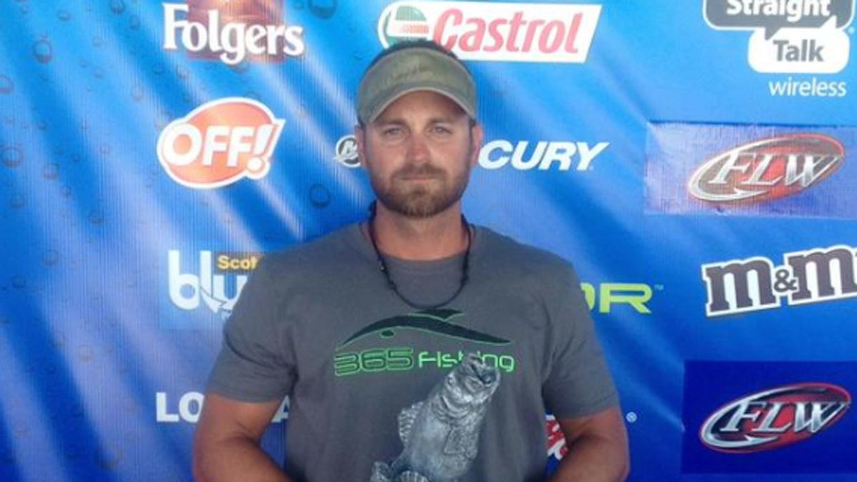 #BREAKING Body of missing fisherman found on Lake Okeechobee bit.ly/2mh4tQ9?utm_so… https://t.co/0IJuRUSgXy