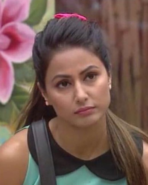 BiggBossChannel's tweet photo. #BiggBoss11 #BB11 #BiggBoss 

WHO WILL WIN @BiggBoss SEASON 11? 

RT🔃 FOR #ShilpaShinde 💥 

LK❤ FOR #HinaKhan ✨ https://t.co/zAASoW0Z6s