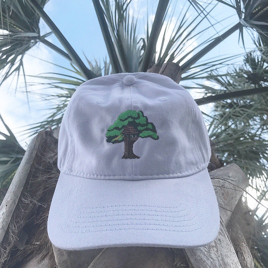 Treehouse____'s tweet photo. RT for a chance to win your very own Treehouse hat! Picking winner tommorow at 9 pm. Must be following to claim prize https://t.co/qQ0ng6Qtar